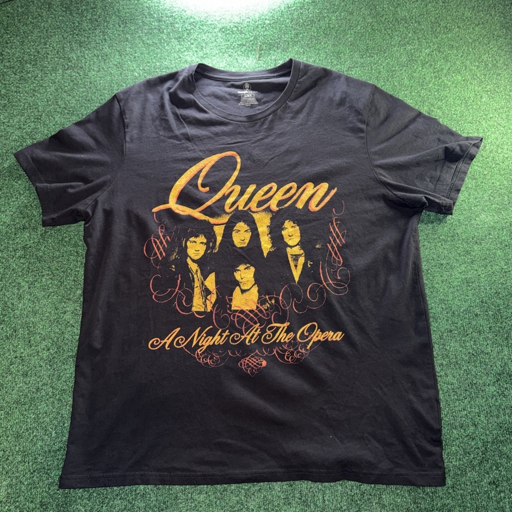 Wrangler Men Black Short Sleeve Queen Graphic Band Tee Night at the Opera XL
